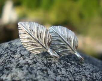 2 pcs, 14x8mm, Bali Artisans Sterling Silver Tiny Leaf Ear Post with ring, Ear Back Included, EP-0003