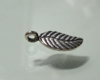 2 pcs, Karen Hill Fine Silver Oxidized Artistic Little Tiny leaf, PC-0180