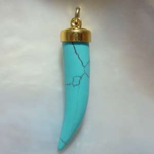 Gold Electroplated Turquoise Howlite Round Tusk Horn Pendant, Claw Shaped Pendant, Cool Chic Horn Pendant, CP-0020