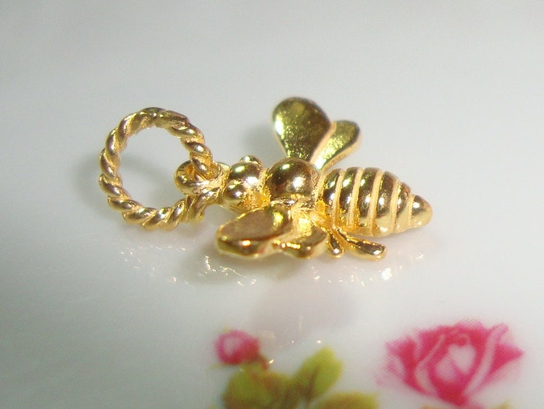 timeless cute 3 pcs PC-0002 15x13 mm 18K Gold over 925 Sterling Silver 3D Honeybee Charm lovely Honey Bee Charm