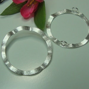 28mm, 925 Sterling Silver, 3D Wave Halo, Circle Connector, 2 loops, Icy Matte Brushed Finish - So Beautiful