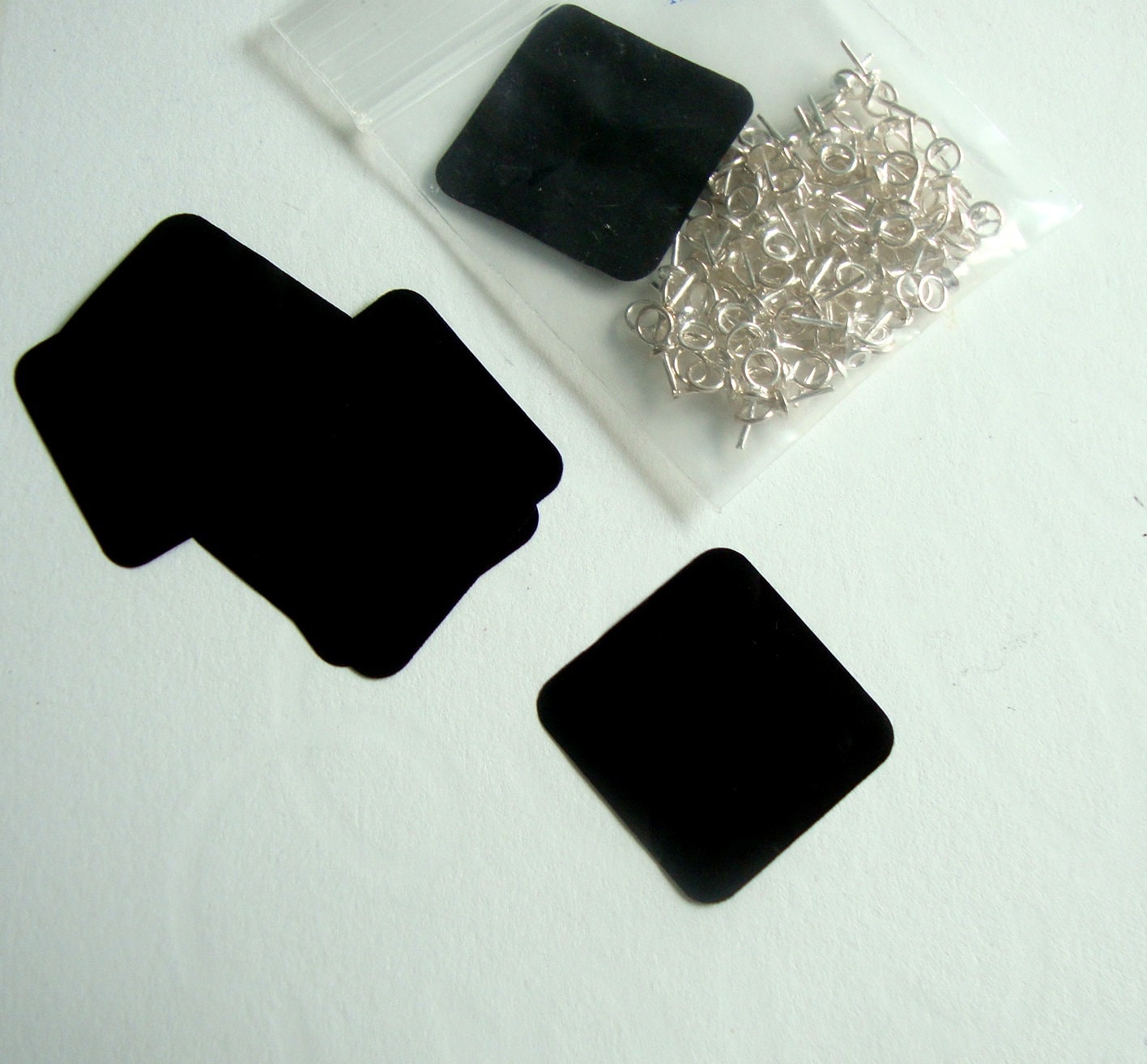 Didiseaon Black Jewelry Anti Tarnish Strips Tabs: 100pcs Jewelry