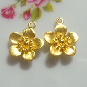 2 pcs, 10x12mm, Cherry Blossom Flower Charm, 18k Gold plate 925 Sterling Silver Lovely 3D Sakura Flower Charm, PC-0023