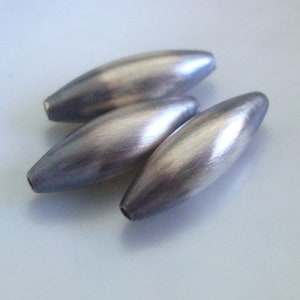 10 piezas, 9 x 3 mm, agujero de 0,9 mm, pequeñas perlas torpedo Navajo de plata de ley 925, espaciadores de cuentas torpedo oxidadas sin costura, CC-0452