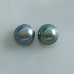 10 pearls, 5-5.5mm, AAA Fresh Water Pearl Peacock Half Drilled Cultured Freshwater Pearl, Glowing Mushroom Pearl Beads, Button Peacock Pearl