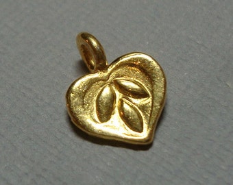 Handmade 24K Gold vermeil over 925 sterling silver Tiny Heart and Leaves Charm Pendant, Bulk 10 pcs, 12x9 mm - PC-0053