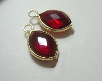 2 pcs, 15x9mm, Faceted Garnet Quartz Gold Vermeil Bezel Rim Tiny Leaf Connector, Small Marquise, January Birthstone