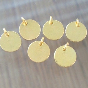6 pcs, 8mm, 24gauge, 18K Gold on Sterling Silver Disc with a 4mm open jump ring, Stamping Disc