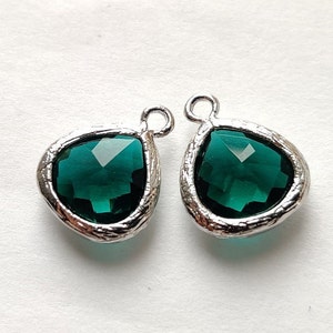 2 pcs, 13x10mm, Emerald Green Short Teardrop Pendant Charm Dangle, Faceted Glass Teardrop, Frame Glass Drop, Silver Bezel, PC-0236