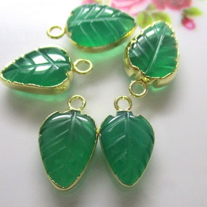 1 pezzo o 5 pezzi, ciondolo a forma di foglia intagliata in onice verde, piccolo pendente, placcato oro, GS-0556-GO