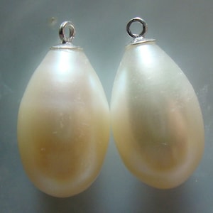 RARE, Freshwater Pearl, Fresh Water Pearl Drop Pearl Dangles, Elongated Pearl, Sterling Silver Cup and Peg, 2 pcs, 14-16x8.5-9mm, 2 pcs