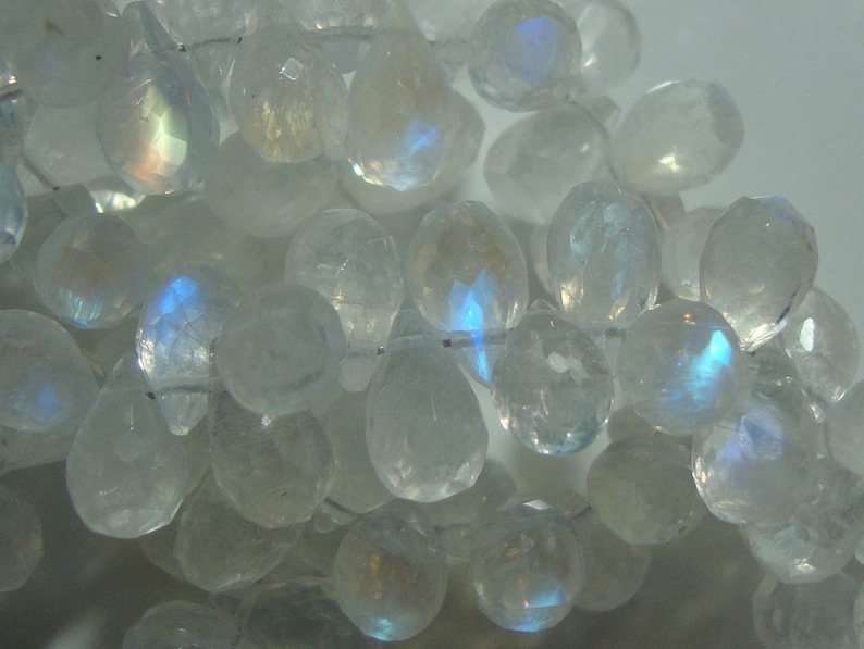 9-11x5.5-6mm 25/% sale 12 strand Rainbow Blue Fire Moonstone Micro Faceted Teardrop Briolette