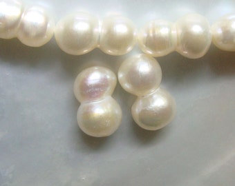 1/2 strand,  Fresh Water Pearls, Fancy Real Twin Pearl, Peanut Pearl, Infinity Pearl, Pendant Earring Pearl, P-0079