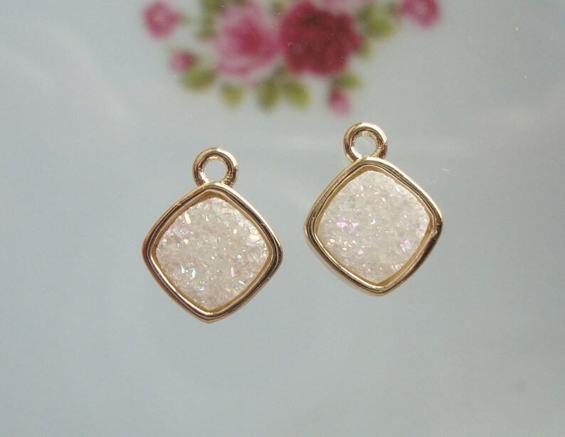 PC-0338 2 pc Sparkles Opal Aura Pearl Like Gold Electroplated Natural Off White Druzy Drusy Bezel Rim Pendant Earrings Finding 10x8x3mm