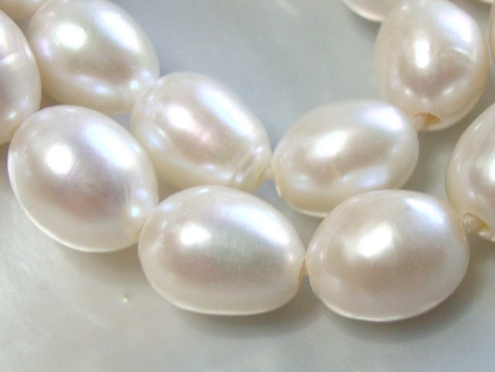 Plastic Half Pearls Beads Drop 10x5.5x3.5 Mm (80 Pieces) Off White For  Jewellery Making Garments Crafts [10 Grams] at Rs 45.00, Pearl Plastic  Bead