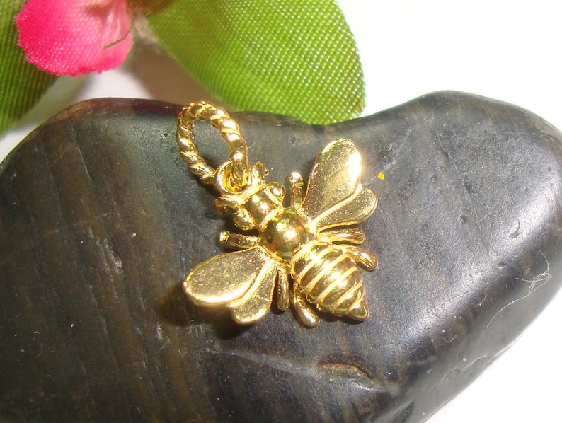 timeless cute 3 pcs PC-0002 15x13 mm 18K Gold over 925 Sterling Silver 3D Honeybee Charm lovely Honey Bee Charm