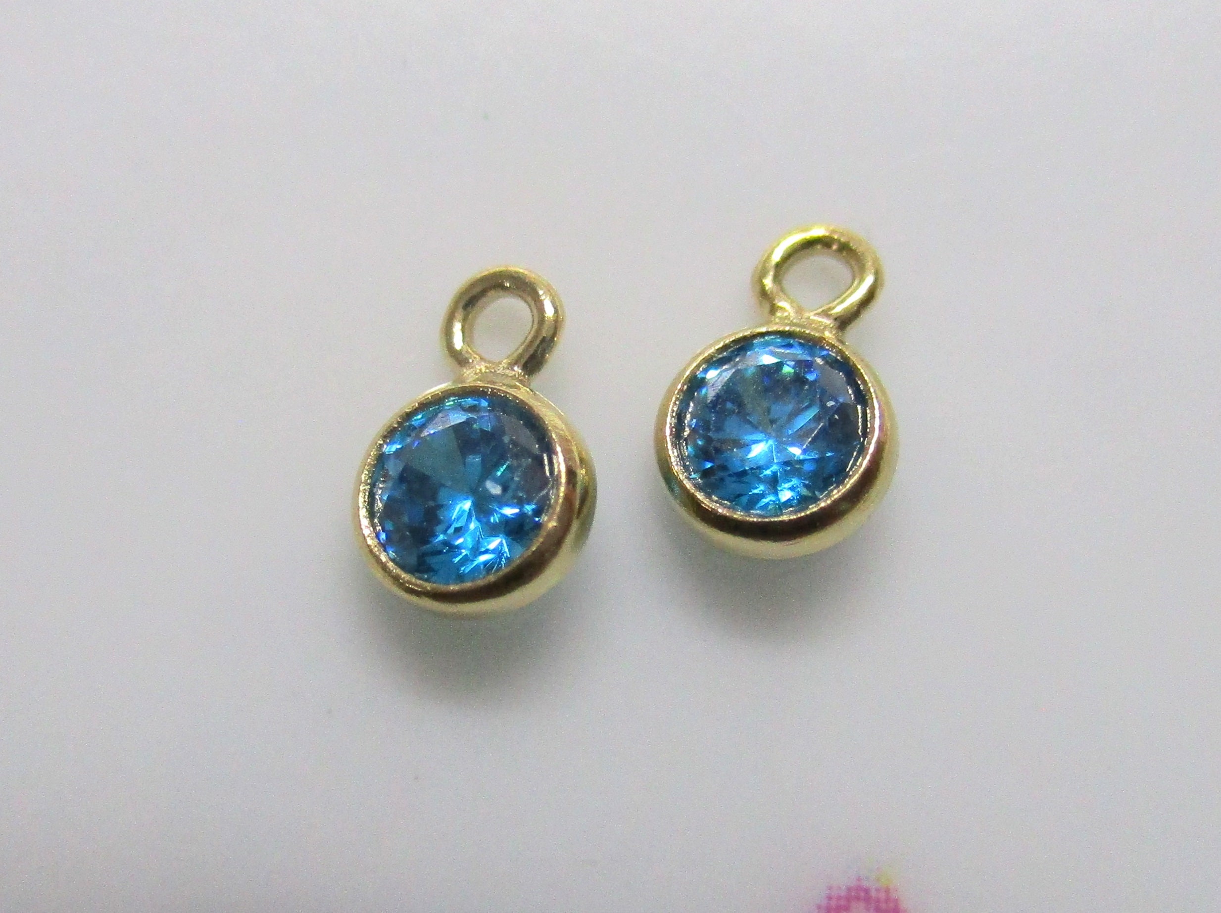 2 Pcs, 3mm, 1/20 14K Gold Filled Kyanite Sapphire Caribbean