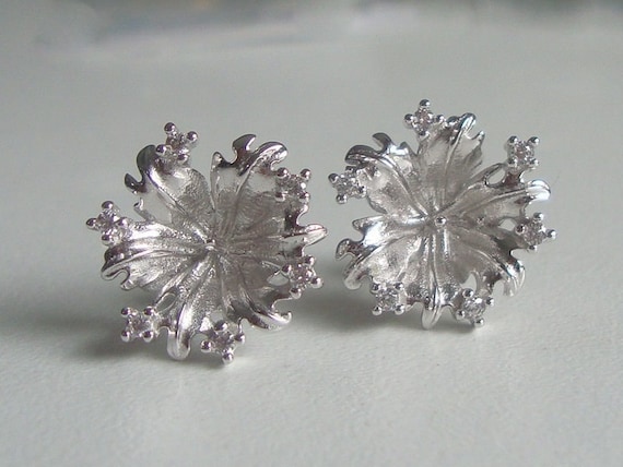 Rhodium Plate 925 Sterling Silver CZ Flowers Ear Post, CZ Ear Stud Post- EP-0055