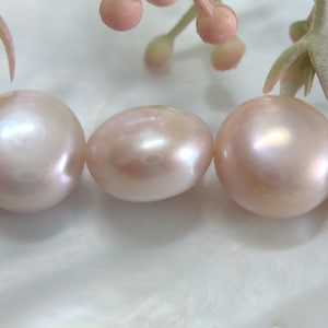 4 pcs, 10.5-11x8-9mm, Beautiful Organic Real Mauve Pink Thick Coin Pearls,Natural color, Drilled Through