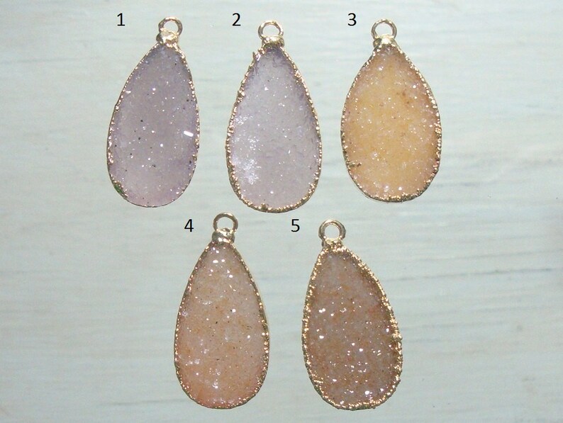 Sale 15/% Natural Light Lavender Agate Druzy Drusy Crystal Quartz 30x15mm Druzy Tear Drop Gold Electroplated Pendant j26-29
