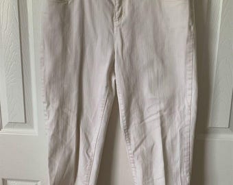 Liz Claiborne Everyday Ease White Textured Stripe Crop Pants Womens 12P Petite