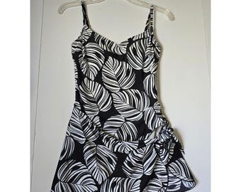 Old Navy Flamingo Print One-Piece Swimsuit Size XXL