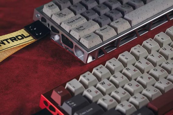 wooting 60he+ 純正アルミケース カスタム おまけ付き Wooting 60HE+ Custom Metal Case - Etsy
