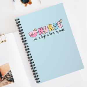 Verpleegkundig notitieboekje, schattig verpleegstercadeau voor afgestudeerden, dagboek voor studenten verpleegkunde, medische schoolgeschenken, spiraalvormig notitieboekje voor verpleegkundigen, verpleegkundige grafieken