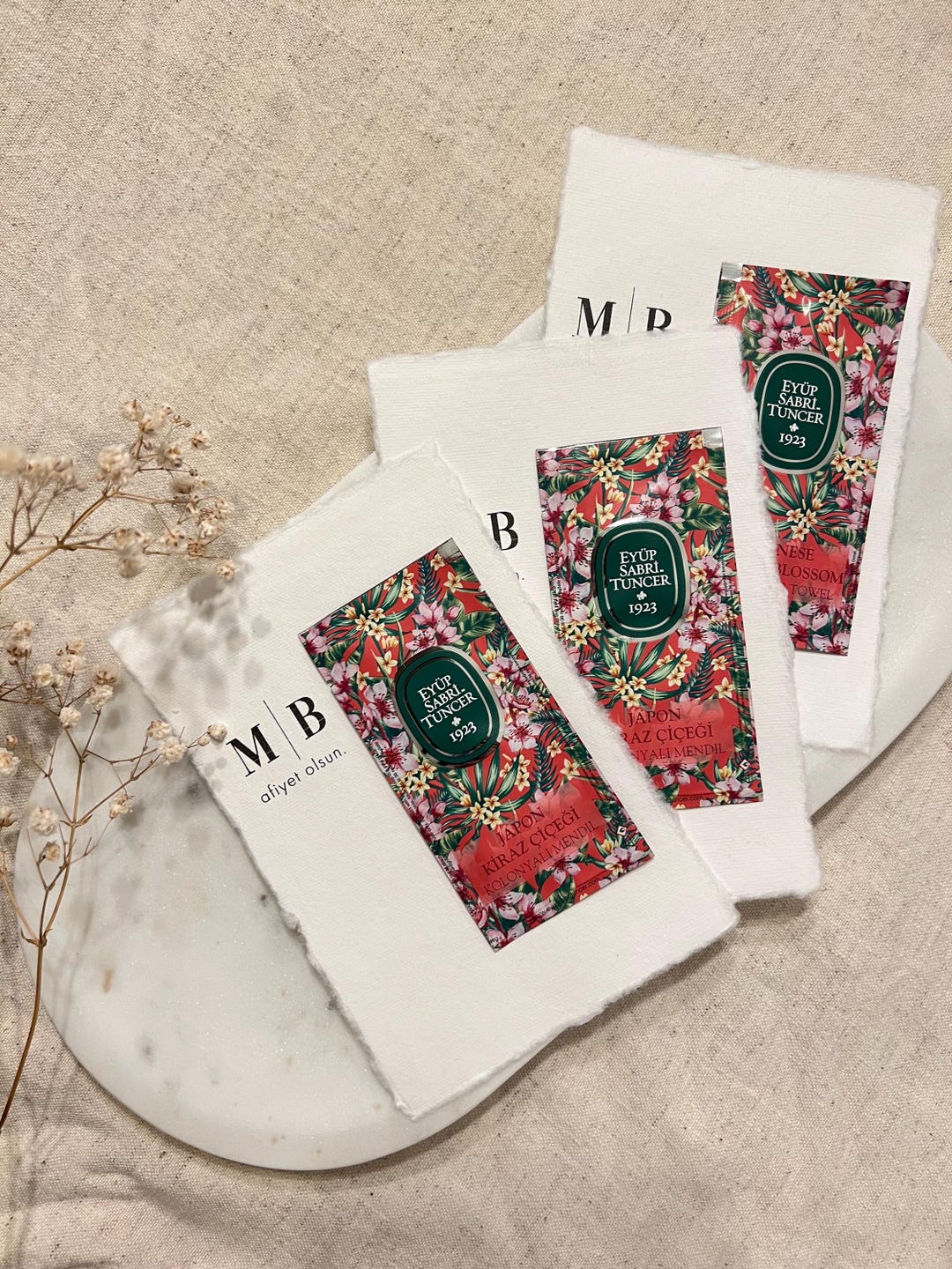Individual Hand Cards / Place Cards With Wet Wipe | Kolonyali Masa ...