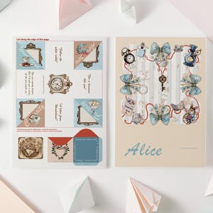 Victoriaanse puzzeltas Alice in Wonderland Blue Dream | DIYliefdesbriefenvelop, kindercadeau| Feestbedankje, Wonderland, Vintage Paper Craft