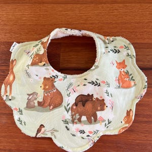 Scalloped Bib, Baby Bib, handmade,