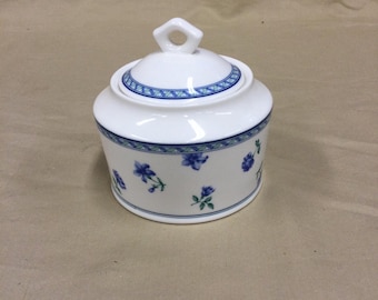 Mikasa sugar bowl with lid, fine china, pattern is Blue Melody