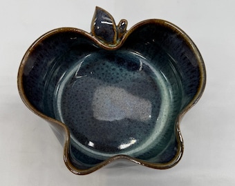 O'Quinn Pottery - Molde para hornear manzanas, gres esmaltado torneado a mano, firmado y fechado en EE. UU.