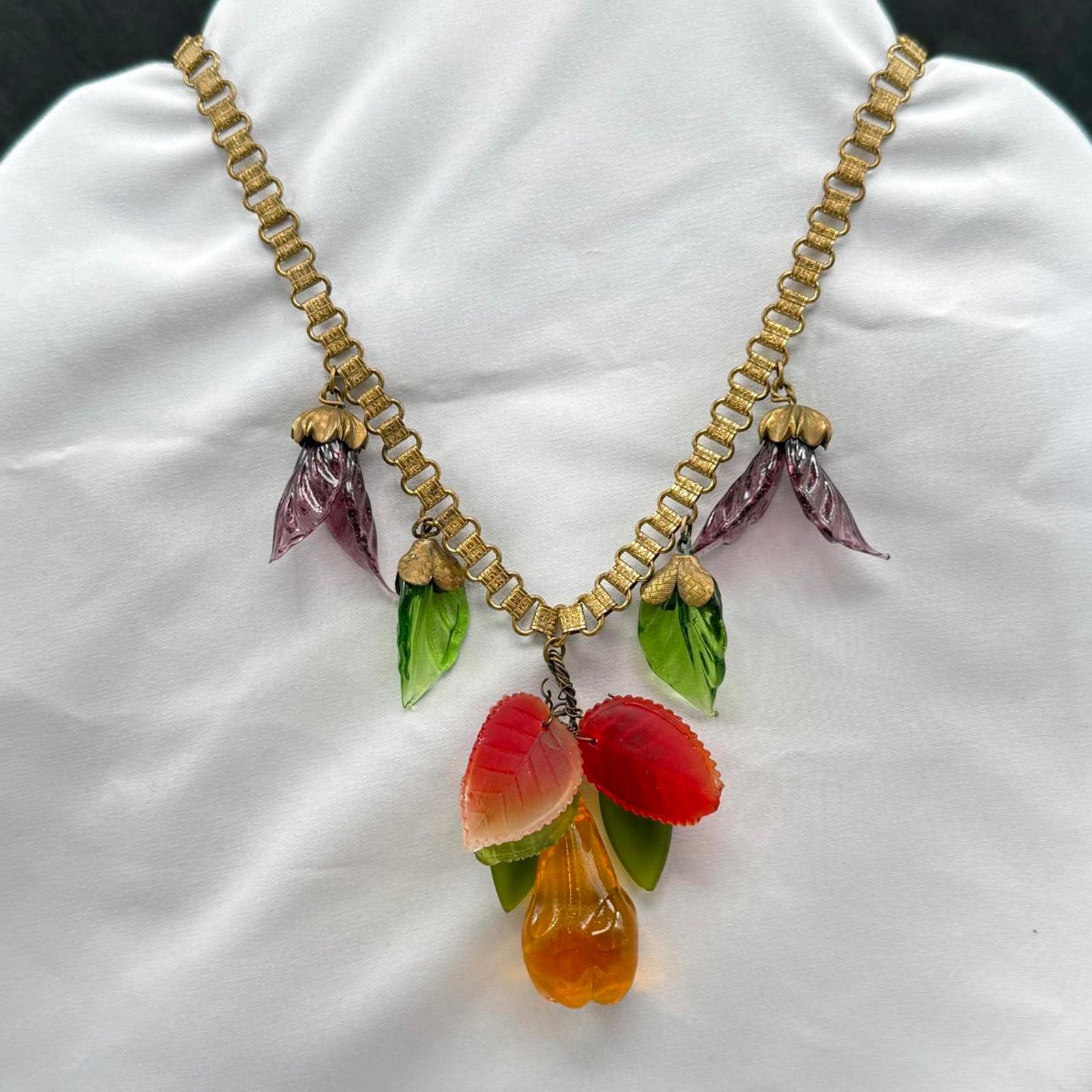 Collier Vintage En Lucite Fruits Et Fleurs - Années 1950 - Très Bon état Occasion