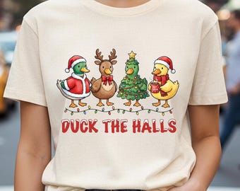 Duck The Halls PNG, Design drôle de sublimation de canard de Noël, canard en caoutchouc de renne et de colvert, cadeau de ducking de Jeep, jeu de mots de vacances, téléchargement DTF