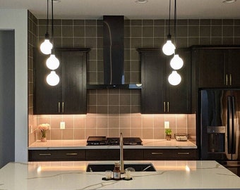 Candelabro colgante de cocina moderna - Elegante colgante de luz colgante racimo 3 colgantes - Globos blancos LED - Luz colgante triple de isla de cocina