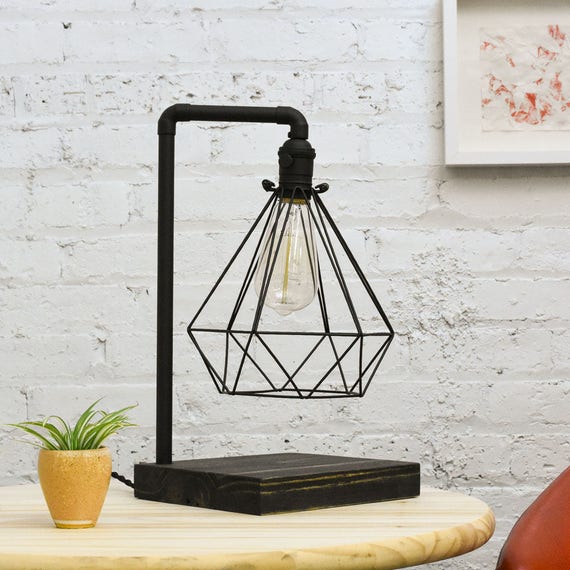 Schwarze Tischlampe Holzfuß Geometrischer Käfig Industrial Edison Lampe Tischleuchte - Etsy.de Schwarze Tischlampe Holzfuß Geometrischer Käfig Industrial Edison Lampe Tischleuchte - Etsy.de