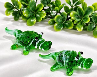 Handmade Glass Crocodile Figurine, Collectible Reptile Decor, Handcrafted Wildlife Art