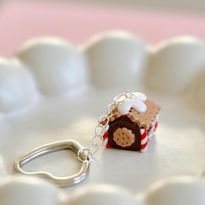 Gingerbread House Polymer Clay Keychain | Kawaii Christmas Charm | Bag Charm | Miniature Food | Secret Santa Present | Handmade Gift