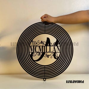 Personalisiertes Metall Windspiel: Benutzerdefinierte Familienname, Outdoor Garten Dekor