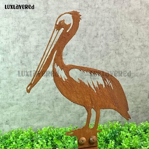 Custom Rusty Metal Pelican Garden Stake, Rustic Farm Animal Yard Art Outdoor Pond Decoration, Gardener Gift, Bird Lover Gift