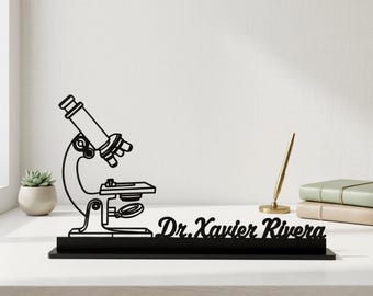 Decorazione da tavolo in metallo a forma di microscopio: cartello scientifico personalizzato per scrivania, decorazione minimalista per ufficio di laboratorio, regalo per scienziati
