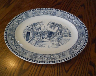 Vintage Serving Tray, "Ye Old Inn" with Carriage pattern,