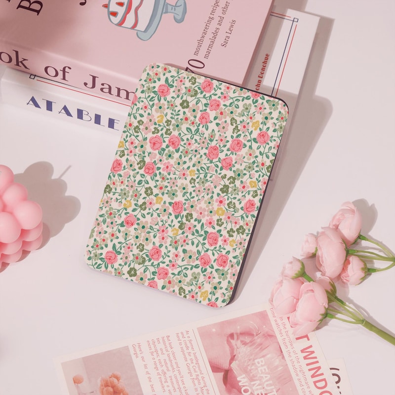 Ditsy Floral Customized Case With Hand Strap for Kindle 12/11/10,Kindle Paperwhite 12/11/10 ,Kindle 2024, kindle 6''/6.8''/7"case, Gift Idea