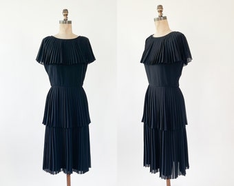 Vintage 1960s Robert Courtney Black Pleated Dress