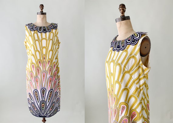 Vintage 1960s Graphic MOD Shift Dress
