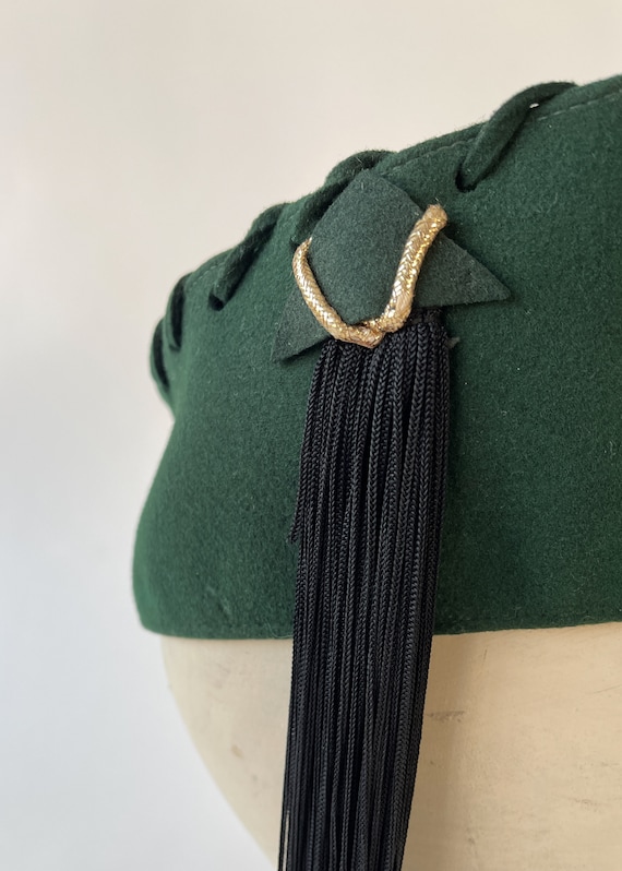 Vintage 1940s Green Felt Hat with Tassel - image 7