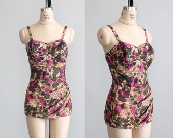 Vintage 1950s Roxanne Floral Pin Up Swimsuit