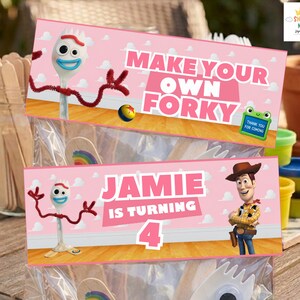 Szablon etykiety „Toy Story” do stworzenia własnej etykiety Forky, edytowalna etykieta do rękodzieła „Toy Story Forky”, etykiety na torbę „Toy Story Forky”, etykiety na torbę „Toy Story Forky” zdjęcie 1