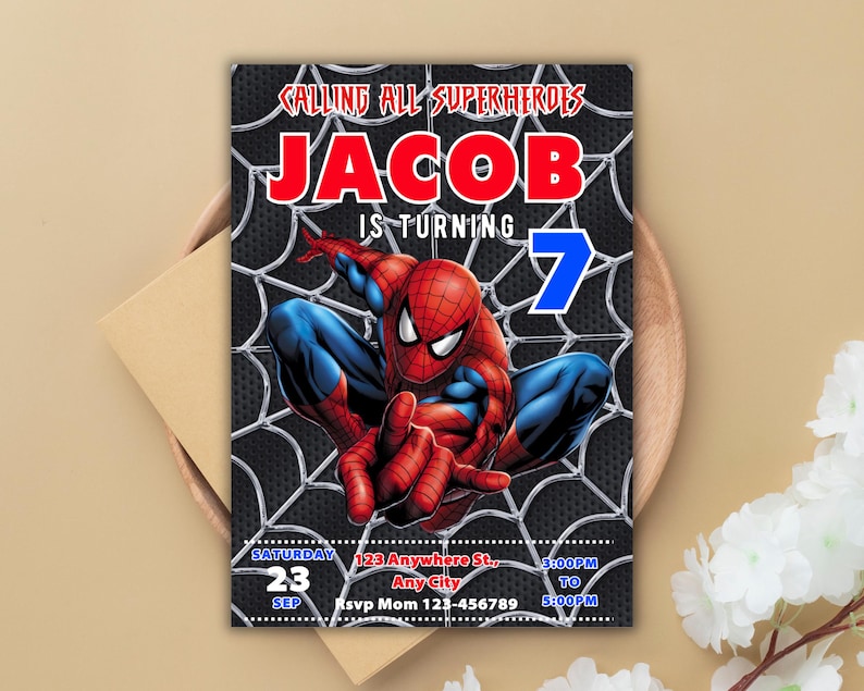 Peut inclure: Une invitation d'anniversaire sur le th&egrave;me de Spiderman pour un gar&ccedil;on nomm&eacute; Jacob qui f&ecirc;te ses 7 ans. L'invitation pr&eacute;sente un personnage de Spiderman rouge et bleu sur un fond de toile d'araign&eacute;e noir et blanc. Le texte "Calling all superheroes" est en haut de l'invitation. L'invitation comprend la date, l'heure et le lieu de la f&ecirc;te.